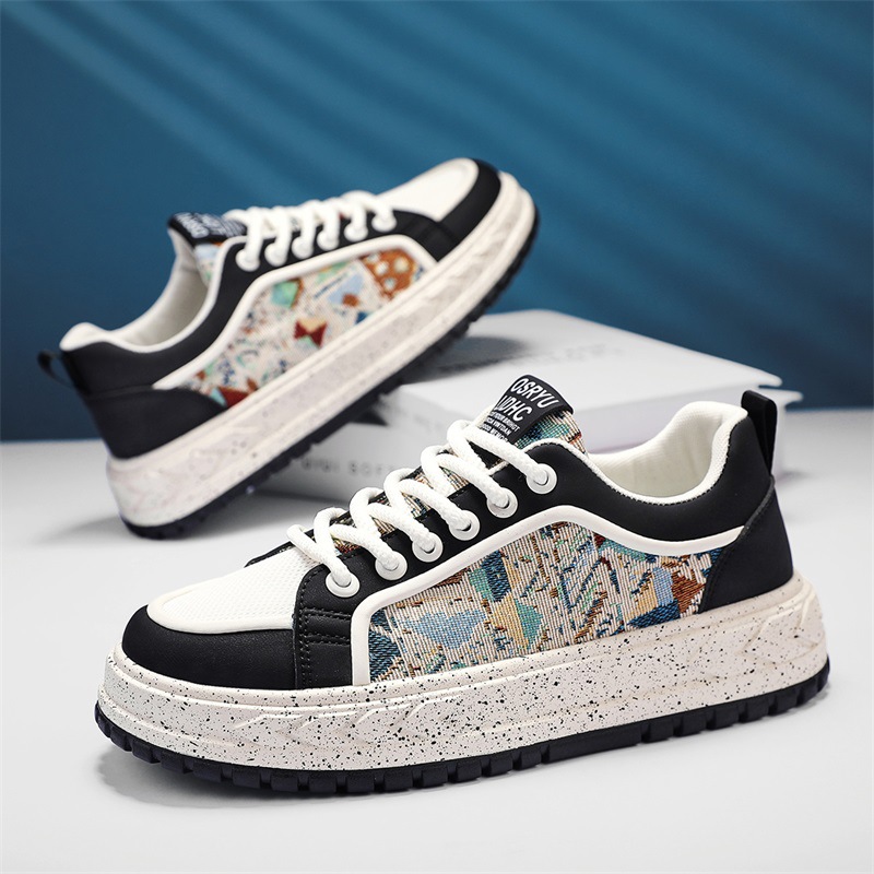 Zapatos de hombre de la estación europea 2025 nuevos zapatos de deporte de verano y de ocio zapatos de moda juvenil para aumentar los zapatos de papá de los hombres