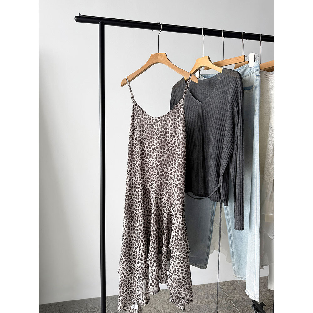 【王琪芝】独特豹纹吊带连衣裙子女26春夏不规则设计感裙摆WQ241