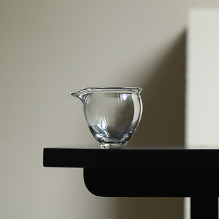 Glass Fair Cup, Small Capacity, Heat-Resistant Tea Serving Utensil with Handle, Blown Tea Ceremony Small Tea Cup