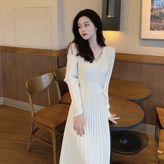 2025 新しい韓国スタイルのフランスの女性の気質とコートと底ニットドレスの女性の秋と冬