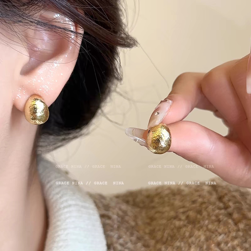 Pendientes de metal de alta gama, diseño minimalista y moderno, para mujer 2024, suministro al por mayor