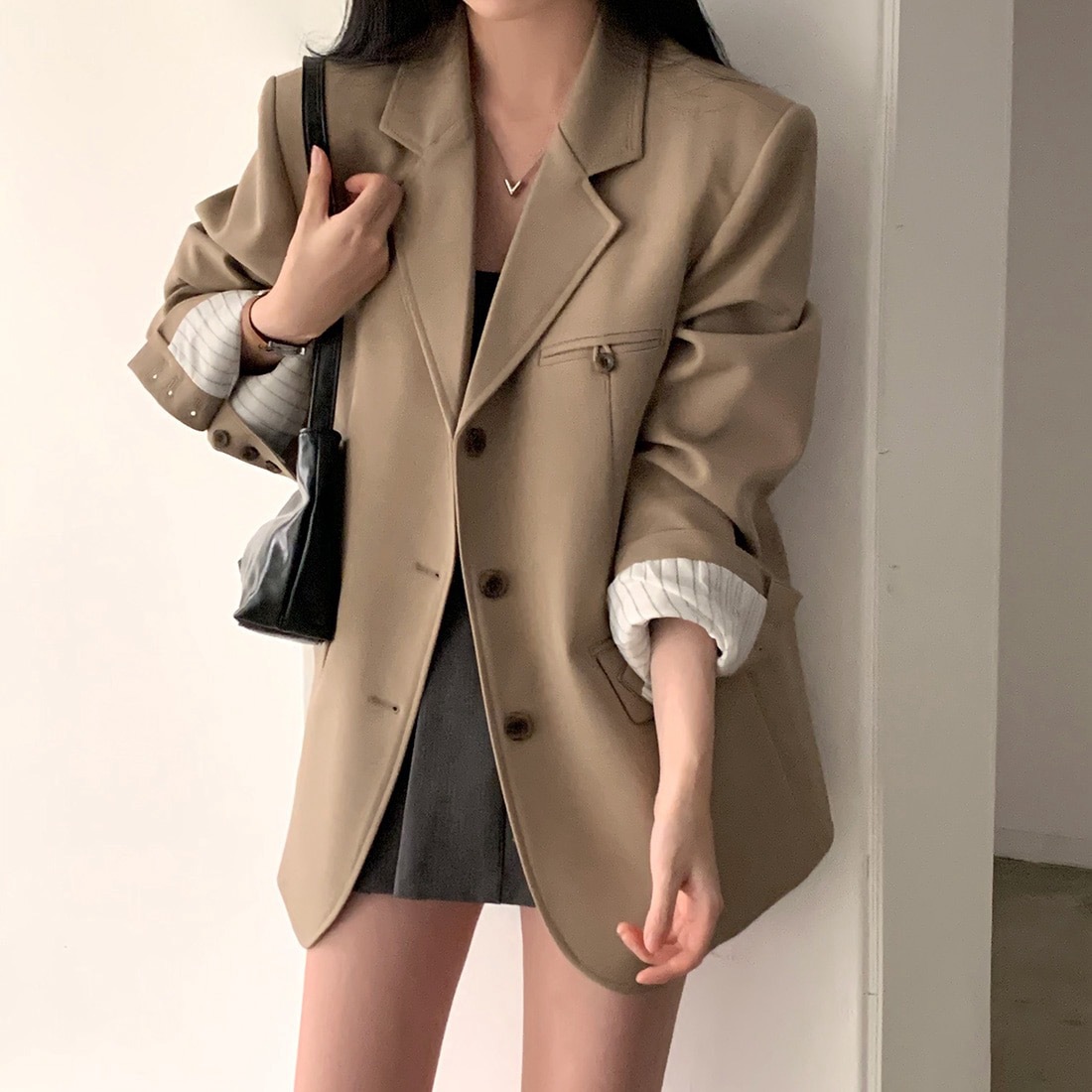 Koreanischer Chic Blazer im Vintage-Stil für den Frühling, mit Anzugkragen, einreihig, locker geschnitten, lässig._voghion.com