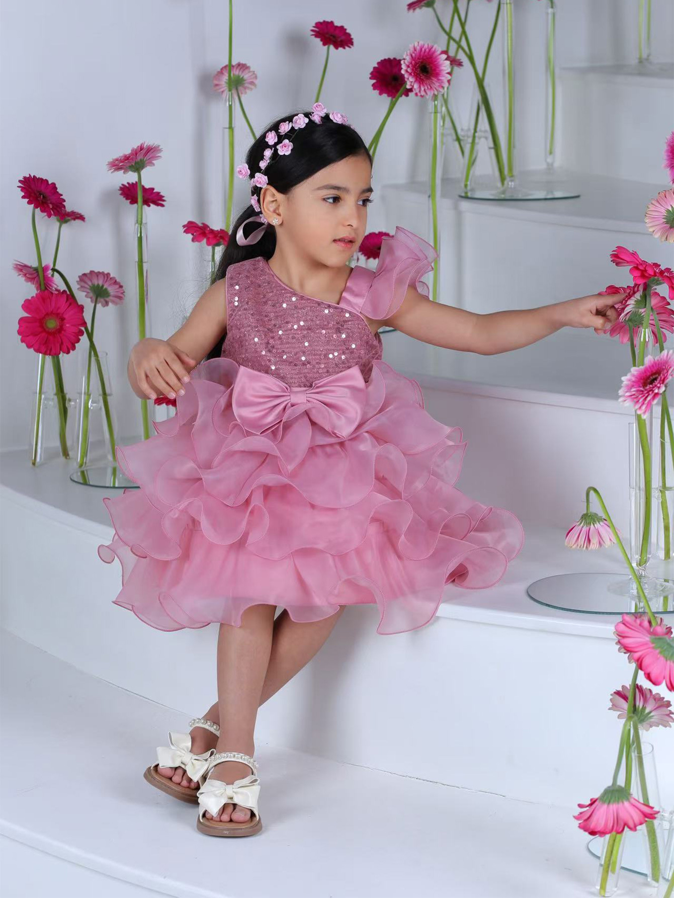 Niños pequeños y medianos nuevos vestidos de aniversario de bebés europeos y estadounidenses, vestido de princesa, pastel, vestido de fiesta de cumpleaños de estilo occidental