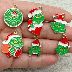 ヨーロッパとアメリカのクロスボーダークリスマスシリーズ漫画かわいいサンタクロースペンダントペンダントファッションジュエリーアクセサリー卸売