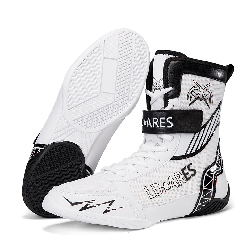 Ventas directas transfronterizas de hombres nuevos entrenamiento de lucha integrada interior resistente al desgaste cómodo antiderrapante zapatos de boxeo transfronterizos
