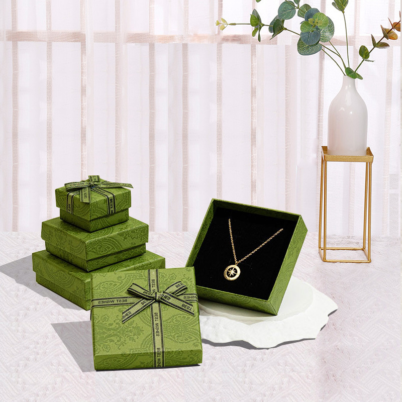 绿色首饰盒简约清新天地盖硬盒戒指手镯项链盒 饰品包装现货批发