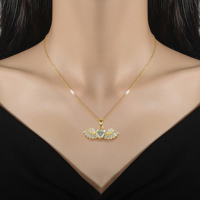 Stainless Steel Copper Lady Elegant Inlay Heart Shape Angel Wings Zircon Pendant Necklace display picture 2