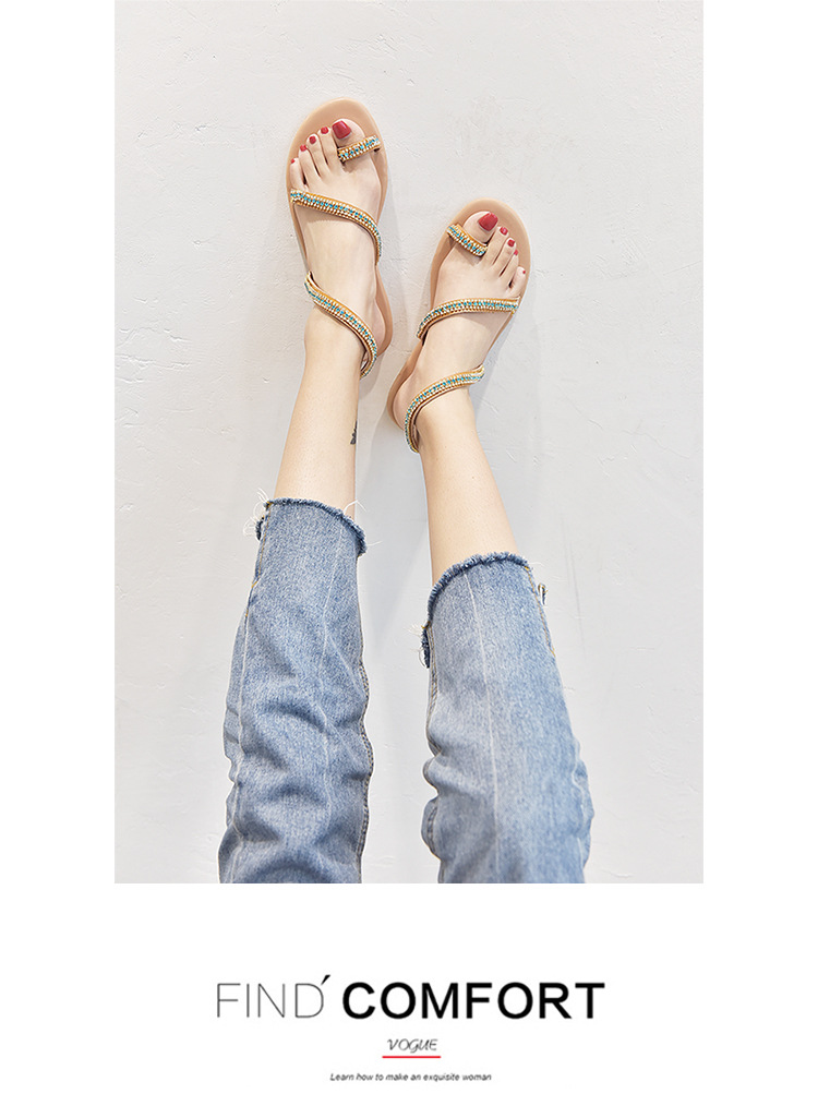 2020 European and American new flat rhinestone shoes, large-sized ins fashion sandals, flip-toe beach shoes, size 43 for export wholesale Application Scenario