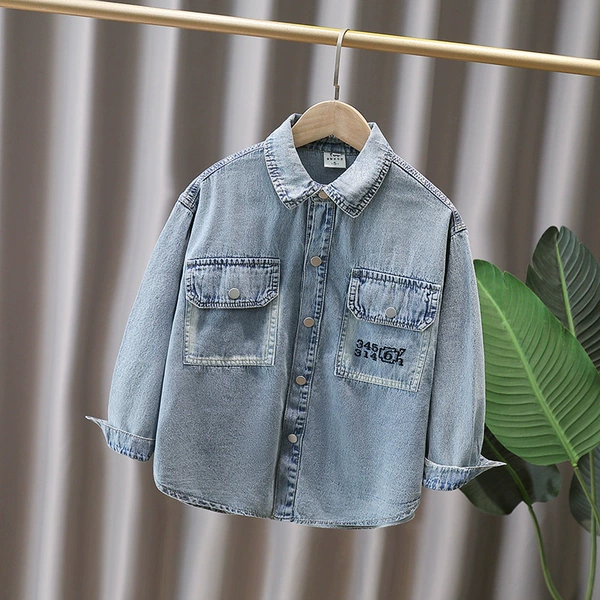 Dark blue and white letter logo (denim shirt)