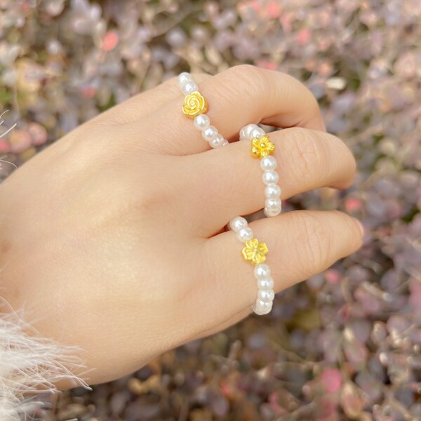 ring with beads