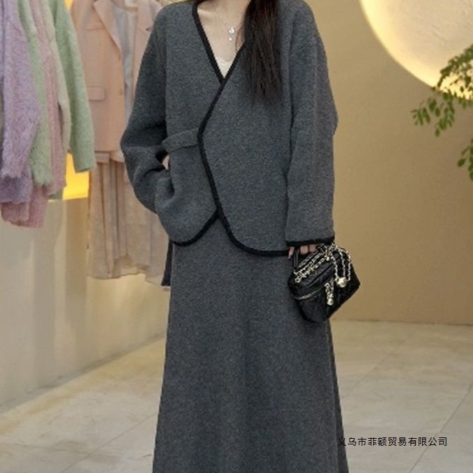 气质名媛v领针织开衫套装女秋冬新款宽松慵懒风毛衣半身裙两件套