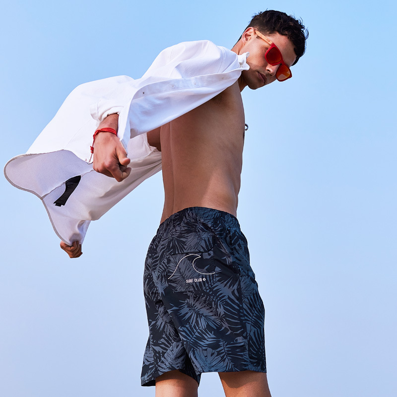 Factory direct wholesale men's beach pants solid color summer shorts can be water quick-drying breathable loose five swimming pants