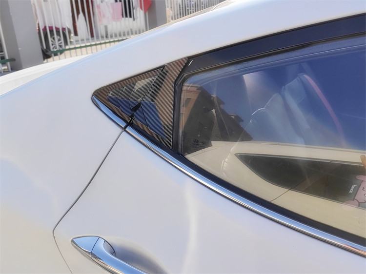 Suitable for Hyundai Langdong Rear Triangular Window Blinds Carbon Fiber Modified Exterior Car Decoration Parts Mustang Style Door