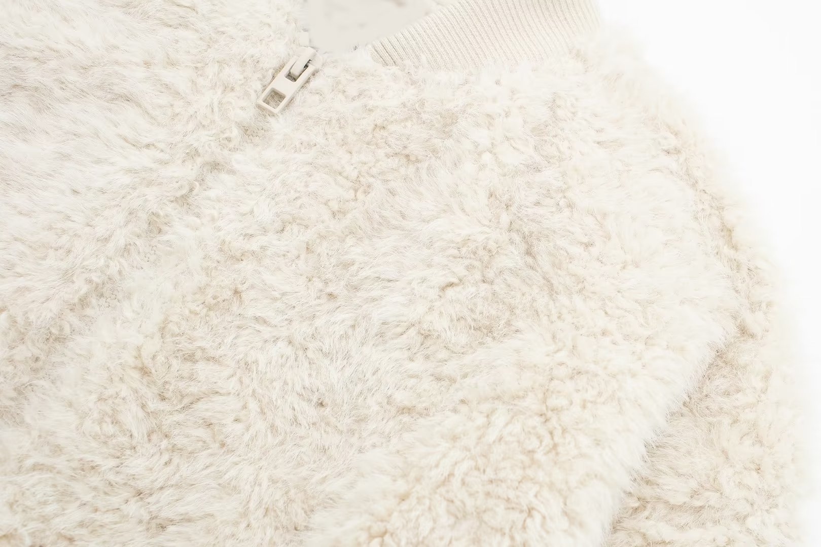 Women's clothing 2023 autumn new artificial fur effect short jacket_voghion.com