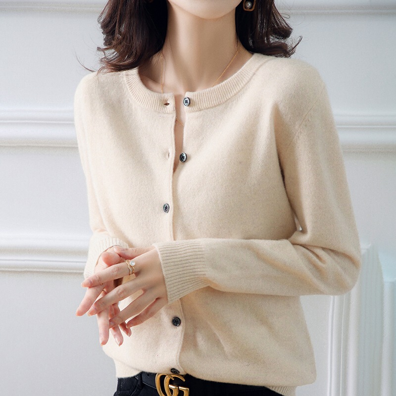 Cross-Border 2025 Autumn and Winter New Korean Style Cardigan Round Neck Single-Breasted Andy Velvet Knitwear Sweater Bottoming Shirt for Women Cross-Border 2025 Autumn and Winter New Korean Style Cardigan Round Neck Single-Breasted Andy Velvet Knitwear Sweater Bottoming Shirt for Women