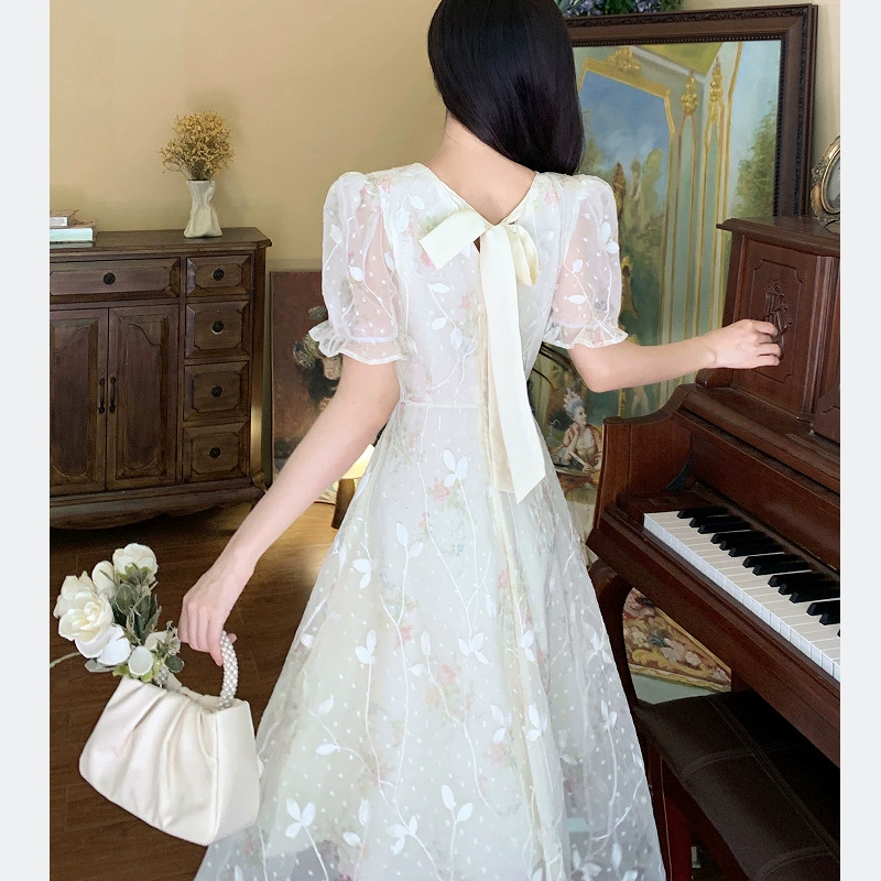 Платье с квадратным вырезом и галстуком-бабочкой, утягивающая талию вышитая юбка большого размера с цветочным принтом, свежая, милая и модная длинная юбка
