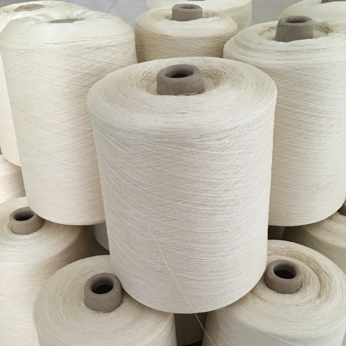 真丝棉纱本白60NM/2  55%绢丝45%棉 绢棉混纺纱 桑蚕丝棉纱