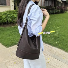 宋佳同款裘植鞣格物塌塌包羊皮双耳水桶包女小众真皮大容量通勤包