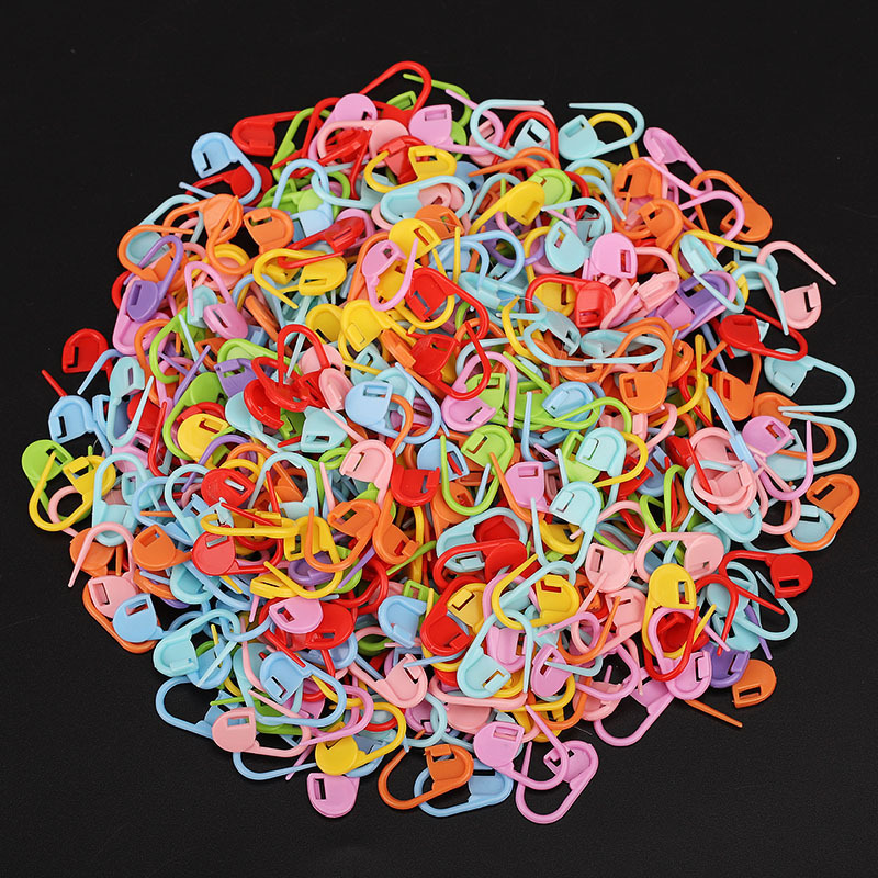 Direct Sale from the Manufacturer: Colorful Plastic Marking Clips for Knitting Sweaters, Yarn, and Scarves, Anti-Slip Safety Pins Direct Sale from the Manufacturer: Colorful Plastic Marking Clips for Knitting Sweaters, Yarn, and Scarves, Anti-Slip Safety Pins