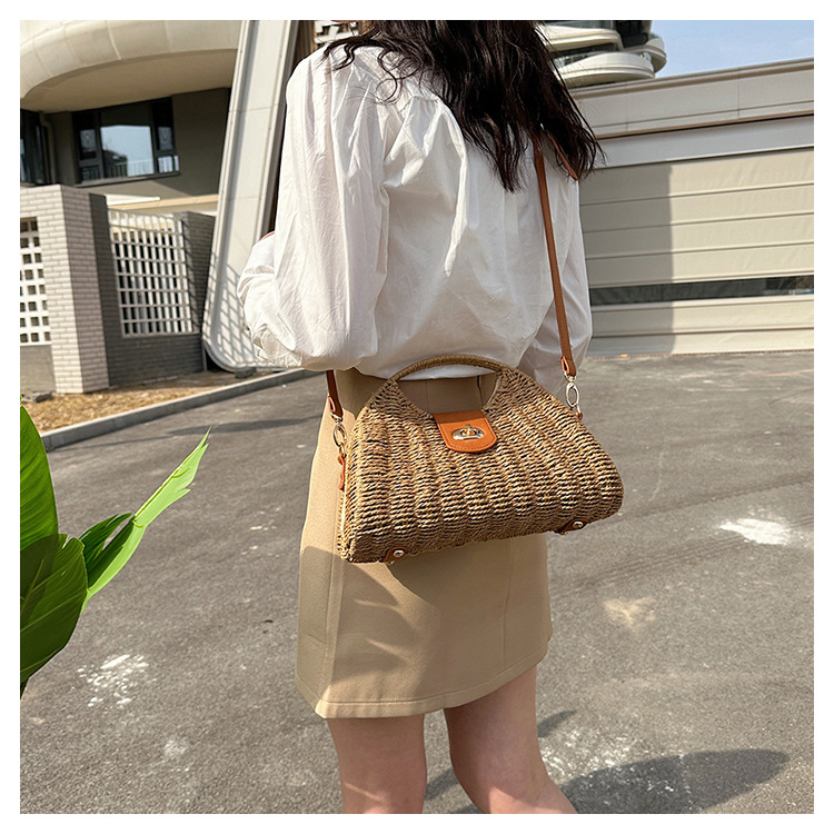 Shell Shape Small Size Women'S Small Straw Solid Color Vacation Lock Clasp Straw Bag