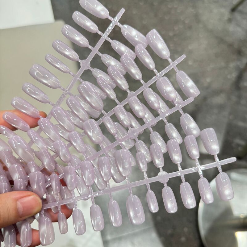 Lilac cat-eye translucent pure desire style simple high-end charm manicure wearable nails summer gentle vibe A22