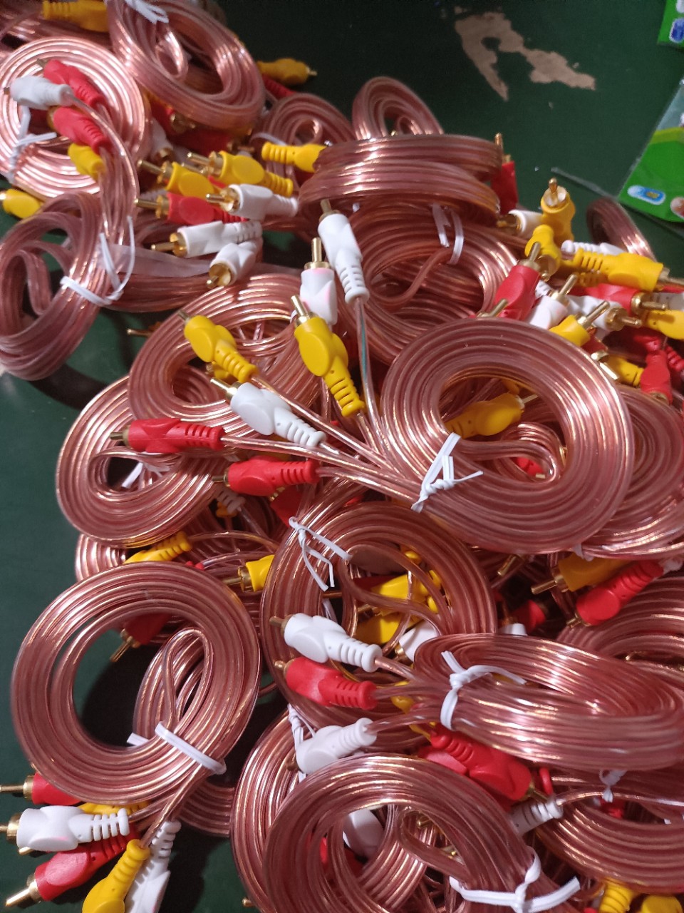 供应假鱼眼透明绕包rca音视频AV线和透明对绞铝箔foil 线