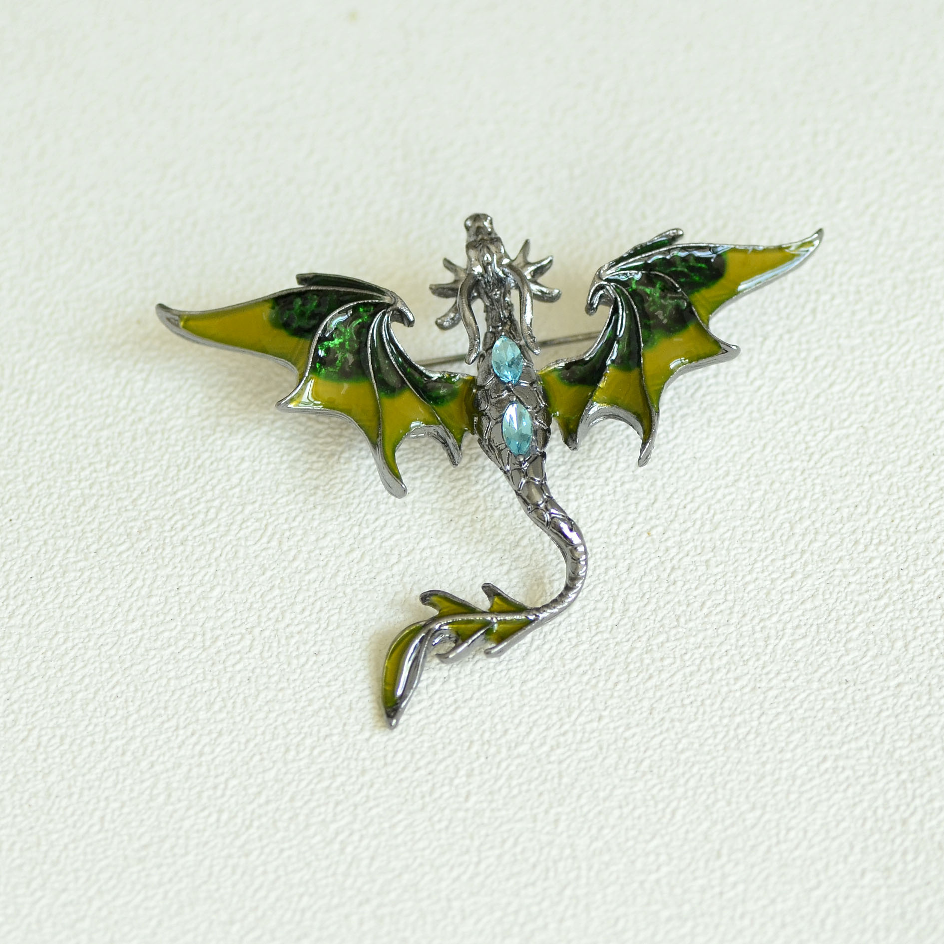 Nuova spilla a forma di drago in smalto, spilla con animali di moda europea e americana, vendita calda transfrontaliera, versatile, intarsiata con diamanti_voghion.com