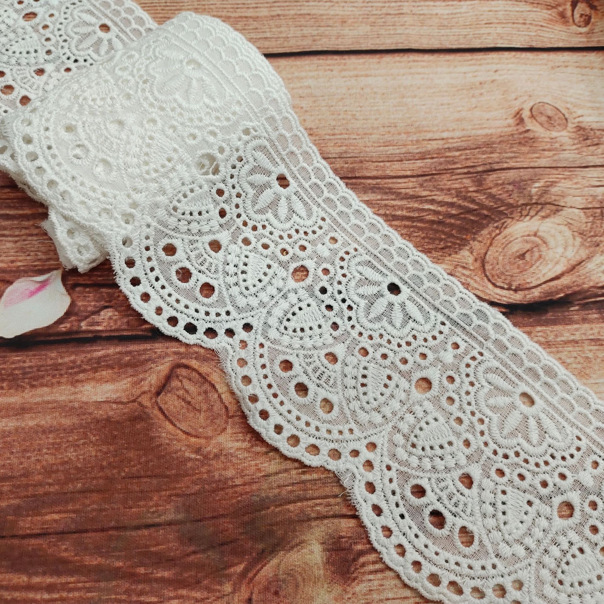 8公分蕾丝花边棉布打孔绣花单边弧形DIY服装配饰厂家直供现货供应