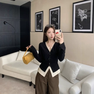 大码秋冬新款蕾丝拼接蝴蝶结假两件长袖磨毛修身内搭上衣