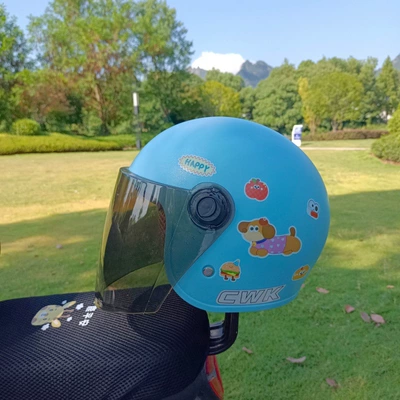 Motosiklet kaskı (dəbilqə) — Resistant to Falling - light-blue-tea-length-1-8-years-old-happy-dog-winter-helmet