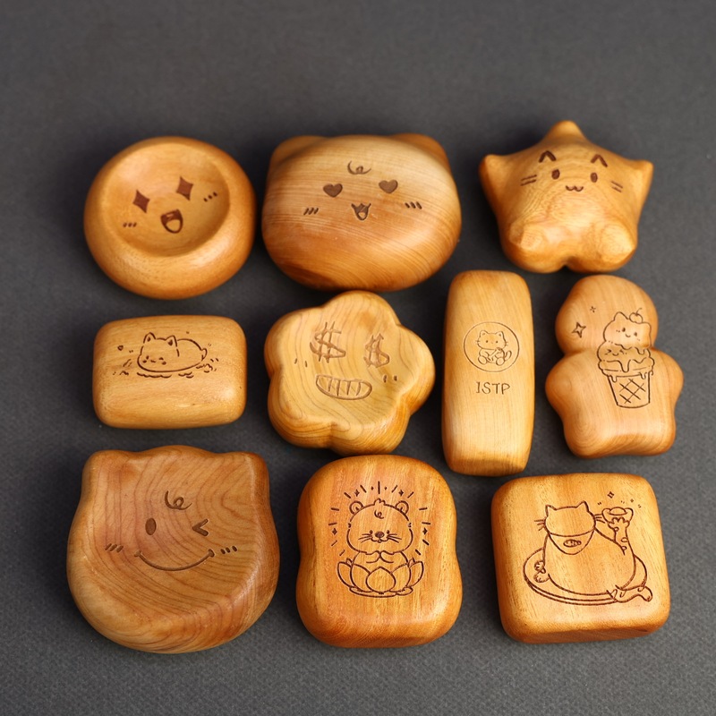 Natural Boxwood Simulated Fruit Stress-Relief Handle DIY Cute Creative Emoji-Shaped Handle Piece Customizable Natural Boxwood Simulated Fruit Stress-Relief Handle DIY Cute Creative Emoji-Shaped Handle Piece Customizable