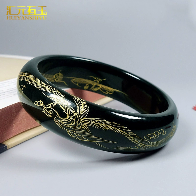 Имитированная нефритовая bracelet