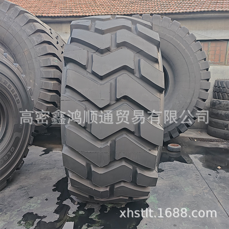 矿山自卸车轮胎37.25R35钢丝工程机械轮胎37.25R35装载机轮胎耐磨