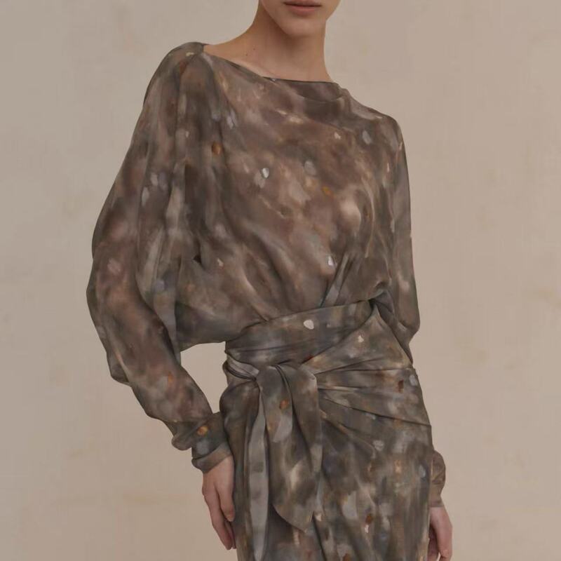 Silk Top Corta Gray Metallic Print One-Shoulder Batwing Sleeve Shirt for Women Spring and Summer New Long-Sleeved Shirt