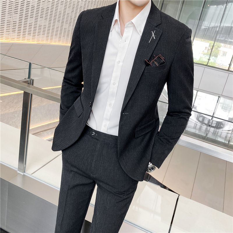 男性のスーツのスーツのビジネススーツの3つのセットの青年のファッションの1粒のボタンの西の新郎の服の連れ合いのスーツ