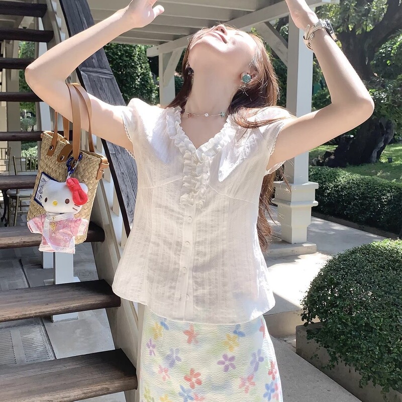 French-Style Sweet White Ruffled V-Neck Short-Sleeve Shirt for Women, New Summer Versatile Youthful and Stylish Blouse Top