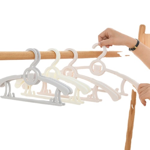 A2768 telescopic children's clothes hanger plastic baby baby clothes drying rack children's telescopic clothes hanger