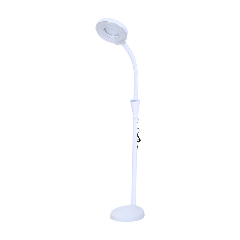 Led冷光ライトはルーペ付きの作業灯です。|undefined