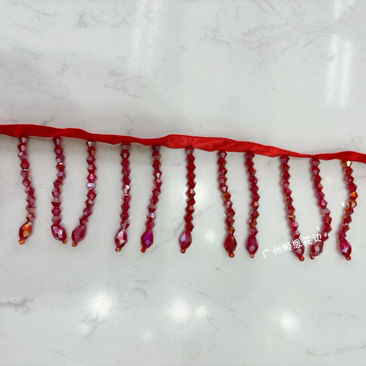 레드 10 크리스탈 비즈