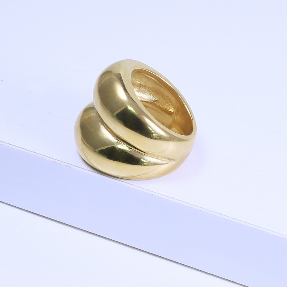 Minimalistisk herrring, stilren och modern design_voghion.com