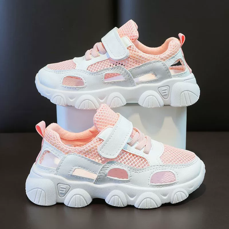 Летняя дышащая спортивная обувь с сеткой для мальчиков и девочек, весенне-осенняя детская повседневная обувь для папы и детская обувь на мягкой подошве с вырезами для мальчиков.