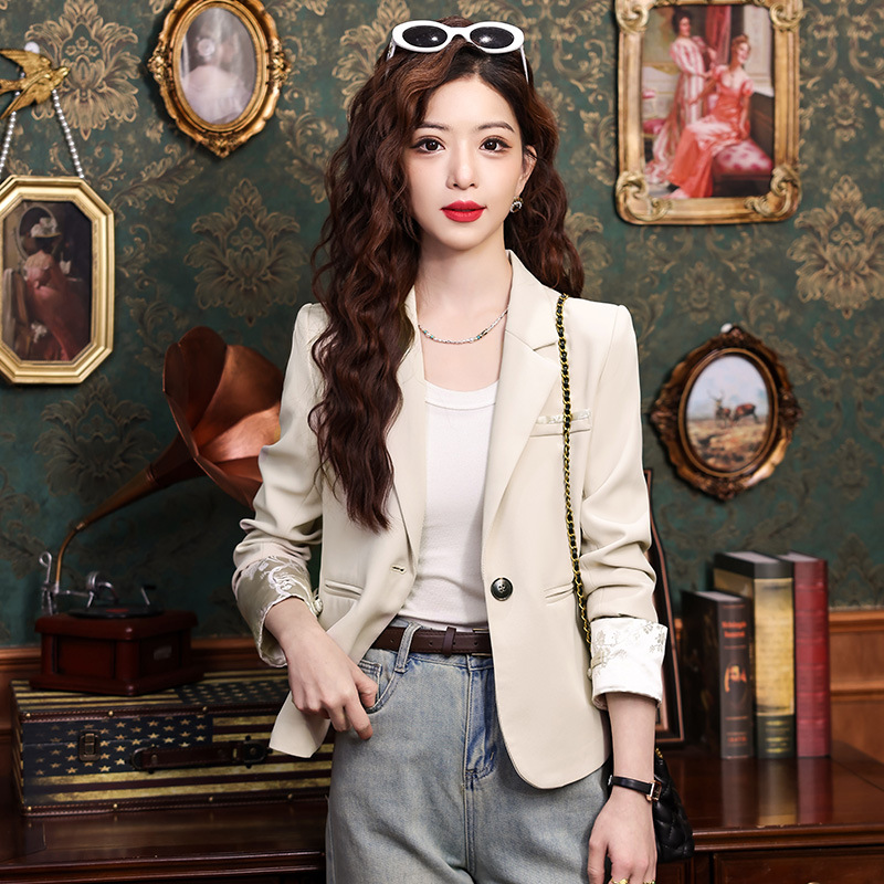 Apricot autumn short classic suit jacket for leisure