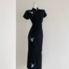 Black cheongsam, with short sleeve