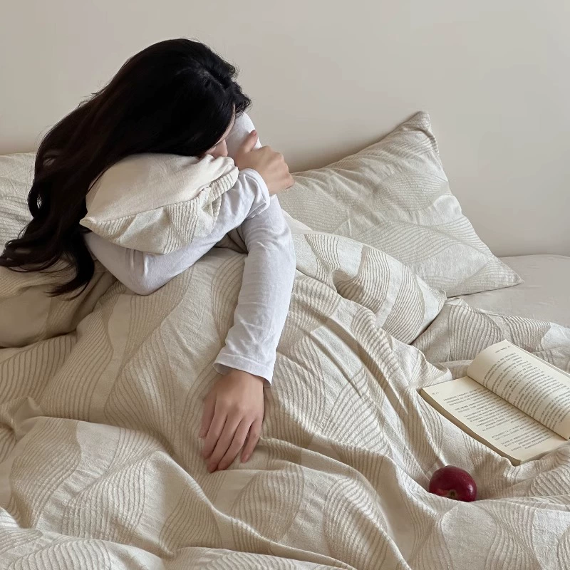 Новый четырехсезонный универсальный простой полосатый премиум-смысл хлопок из четырех частей