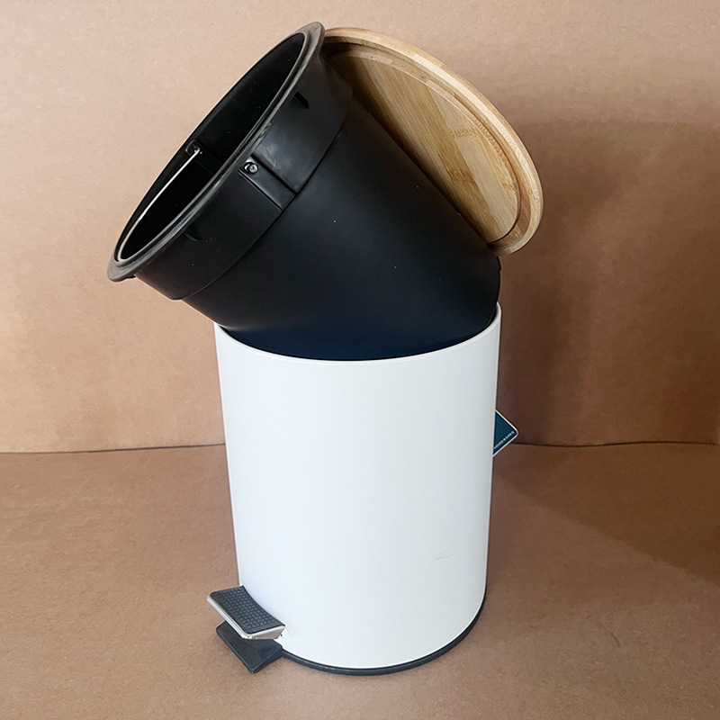 Sala de estar cubierta de bambú de madera de 5L, hotel, barril de almacenamiento silencioso, baño de pie, dormitorio, bote de basura de lujo ligero de alta gama