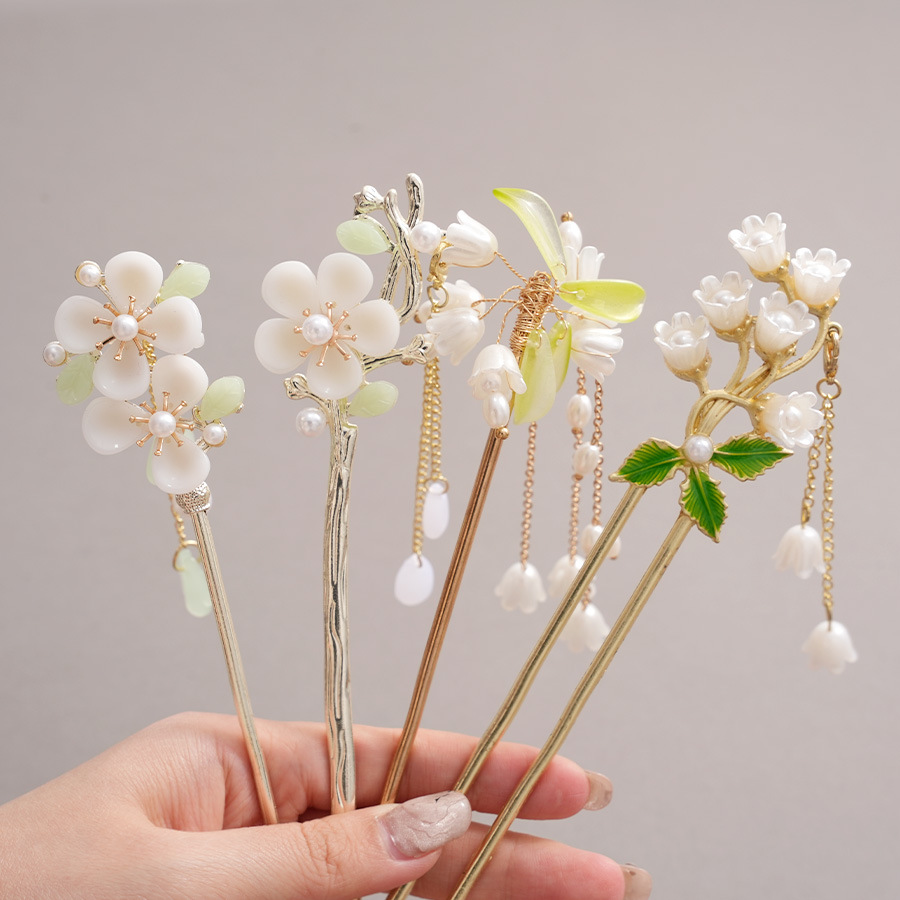 30g Weight Hair Sticks Hair Accessories Type 1 Piece Quantity Tea Party, Street Occasion Imitation Pearl, Alloy Material Flower Pattern All Seasons Season Women's Gender Elegant, Classical Style Elegant Classical Women's Flower Imitation Pearl Alloy Hair Sticks 7