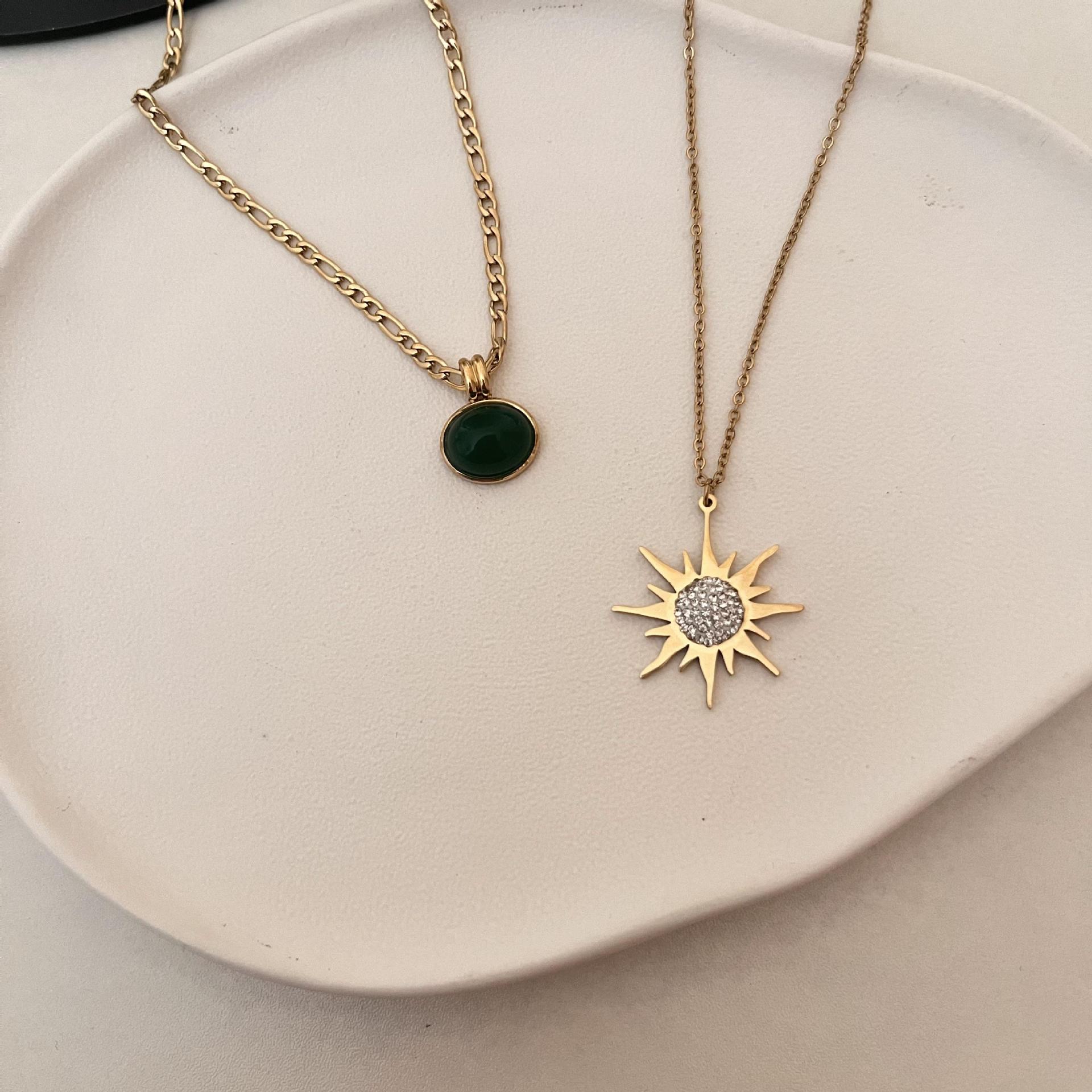 Retro Eight-Pointed Star Emerald pendant Double-Layer stainless steel Necklace