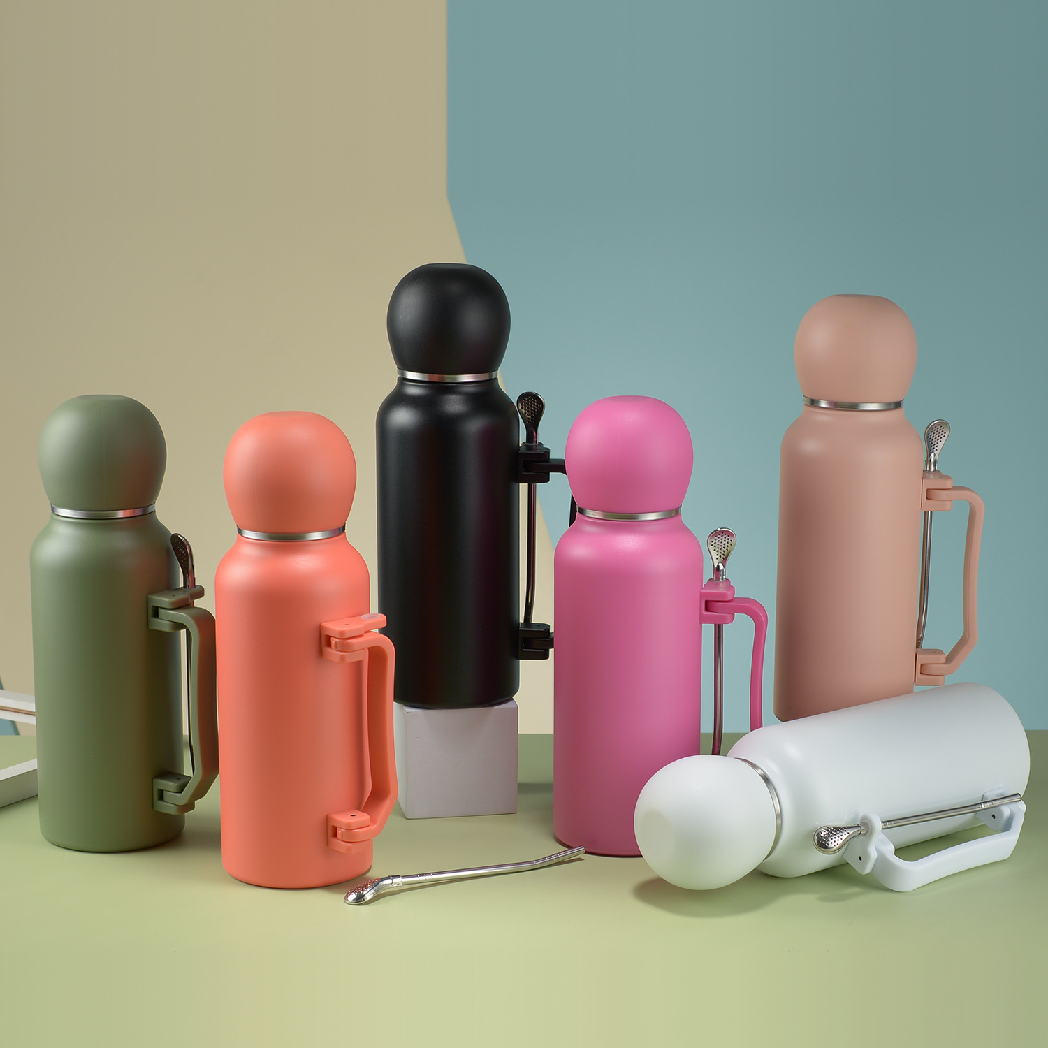 크리 에이 티브 디자인 304 스테인레스 스틸 축구 컵 야외 자동차 핸들 절연 컵 스푼 대용량 여행 주전자