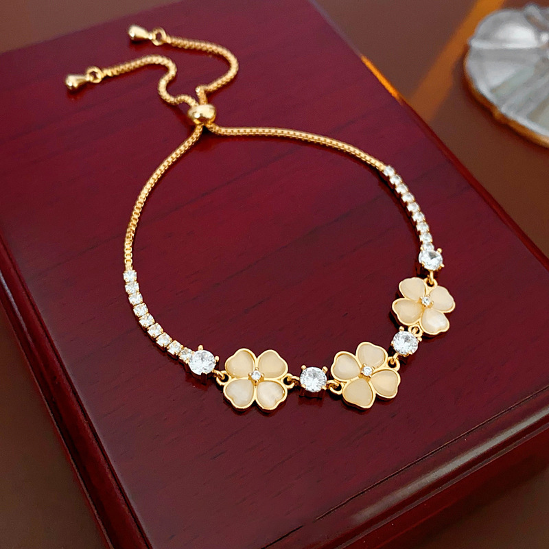 Diseño de nicho Pulsera de temperamento de alta calidad Pulsera Joyas de pulsera de circonita súper parpadeante Pulsera de estilo ins Mujer
