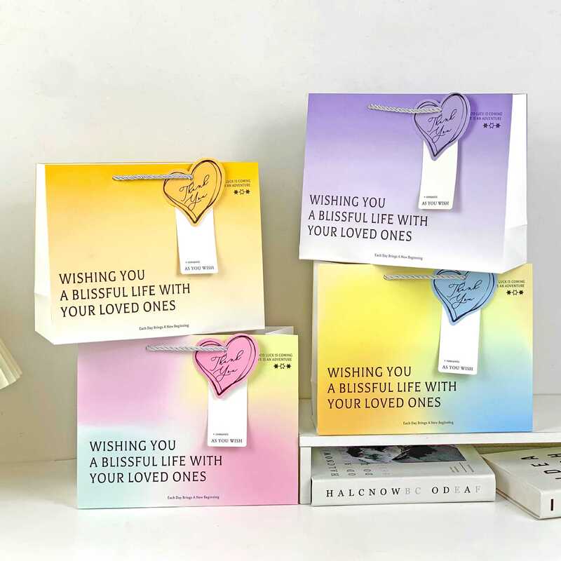 High-end Sense Horizontal Gift Bag Ins Style Love Gradient Girl's Handbag Girl's Heart Gift Clothing Store Paper Bag